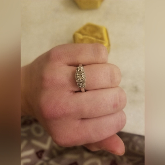 Art Deco diamond engagement ring - Picture 7 of 8